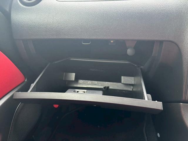 コペン アクティブトップ　ユーザー買取車／赤革シート／イクリプス製ＨＤＤナビ／シートヒーター／ＥＴＣ車載器／キーレスエントリー／フロントフォグランプ／純正１５インチアルミホイール（71枚目）