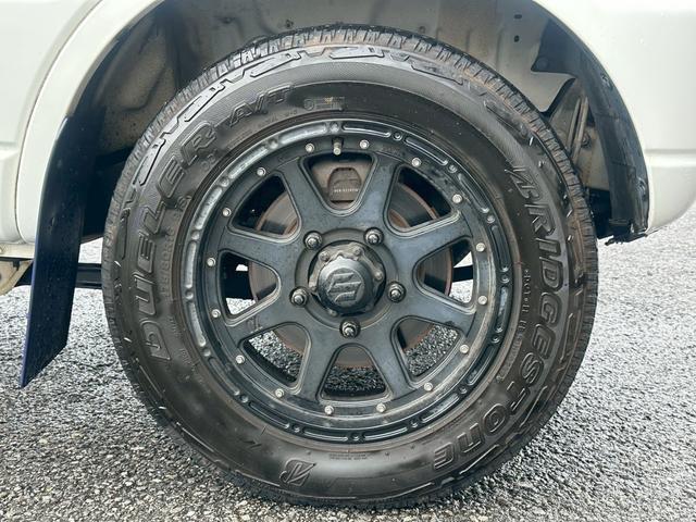 ジムニー XG ユーザー買取車/クラリオン製HDDナビ/ドライブレコーダー/ETC車載器/純正グリル有/純正16インチAW/ミュージックサーバー/CD/DVD/レベライザー/キーレスエントリー/スペアキー有(36枚目)