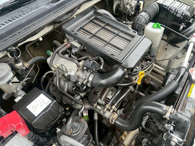 ジムニー XG ユーザー買取車/クラリオン製HDDナビ/ドライブレコーダー/ETC車載器/純正グリル有/純正16インチAW/ミュージックサーバー/CD/DVD/レベライザー/キーレスエントリー/スペアキー有(44枚目)