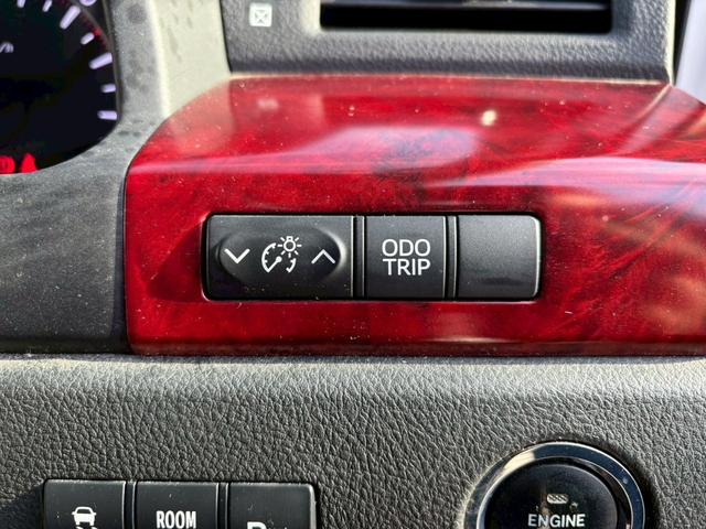 ヴェルファイア ２．４Ｚ　ユーザー買取車／後席モニター／障害物センサー／両側電動スライドドア／イクリプス製ナビ／ブルートゥース接続／バックカメラ／ＥＴＣ車載器／プッシュスタート／スマートキー／ＨＩＤヘッドライト／３列目シート（58枚目）