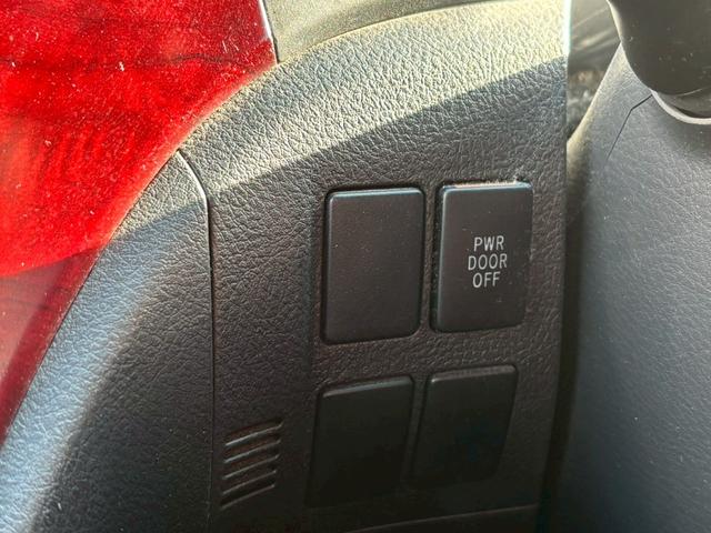 ヴェルファイア ２．４Ｚ　ユーザー買取車／後席モニター／障害物センサー／両側電動スライドドア／イクリプス製ナビ／ブルートゥース接続／バックカメラ／ＥＴＣ車載器／プッシュスタート／スマートキー／ＨＩＤヘッドライト／３列目シート（60枚目）