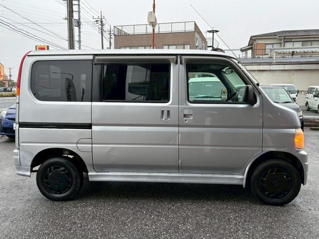 バモス M ユーザー買取車/両側スライド/ケンウッド製オーディオ/パワーウィンドウ/電動格納ミラー/ドアバイザー/フルフラット/ACエアコン(31枚目)