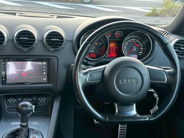 TTクーペ 2.0TFSI ユーザー買取車/カロッツェリア製ディスプレイオーディオ/可動式リアウィング/ETC車載器/リアフォグランプ/パドルシフト/キーレスエントリー/REGNO装着/純正17インチアルミホイール/フルフラット(49枚目)