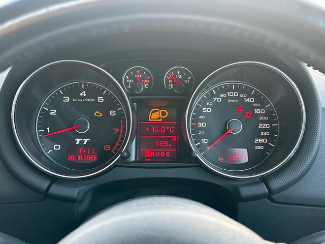 TTクーペ 2.0TFSI ユーザー買取車/カロッツェリア製ディスプレイオーディオ/可動式リアウィング/ETC車載器/リアフォグランプ/パドルシフト/キーレスエントリー/REGNO装着/純正17インチアルミホイール/フルフラット(51枚目)