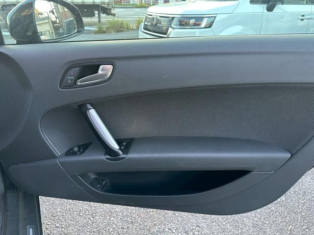 TTクーペ 2.0TFSI ユーザー買取車/カロッツェリア製ディスプレイオーディオ/可動式リアウィング/ETC車載器/リアフォグランプ/パドルシフト/キーレスエントリー/REGNO装着/純正17インチアルミホイール/フルフラット(63枚目)