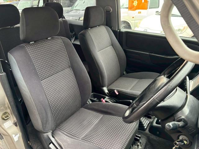 パジェロミニ アニバーサリーリミテッド ユーザー買取車/カロッツェリア製HDDナビ/キーレスエントリー/電動格納ミラー/CD/DVD/フロントフォグランプ/純正15インチAW/ドアバイザー(8枚目)