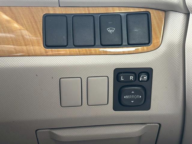 エスティマ ２．４アエラス　Ｇエディション　ユーザー買取車／障害物センサー／両側電動スライドドア／アルパイン製ナビ／ＥＴＣ車載器／ミュージックサーバー／バックカメラ／プッシュスタート／スマートキー／３列目シート／純正１７インチＡＷ／キーレス（56枚目）