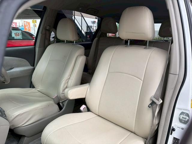 エスティマ ２．４アエラス　Ｇエディション　ユーザー買取車／障害物センサー／両側電動スライドドア／アルパイン製ナビ／ＥＴＣ車載器／ミュージックサーバー／バックカメラ／プッシュスタート／スマートキー／３列目シート／純正１７インチＡＷ／キーレス（66枚目）