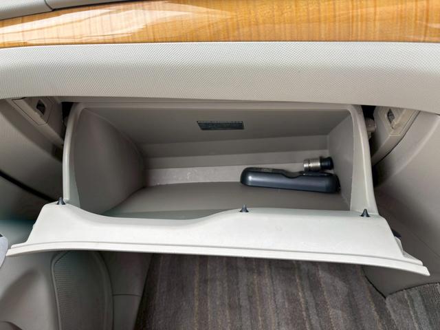 エスティマ ２．４アエラス　Ｇエディション　ユーザー買取車／障害物センサー／両側電動スライドドア／アルパイン製ナビ／ＥＴＣ車載器／ミュージックサーバー／バックカメラ／プッシュスタート／スマートキー／３列目シート／純正１７インチＡＷ／キーレス（67枚目）