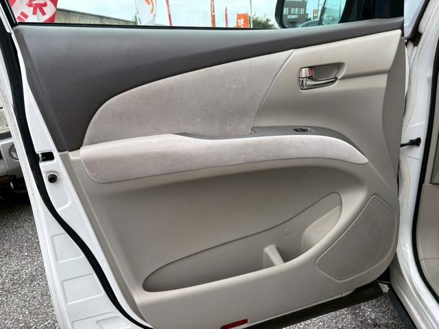 エスティマ ２．４アエラス　Ｇエディション　ユーザー買取車／障害物センサー／両側電動スライドドア／アルパイン製ナビ／ＥＴＣ車載器／ミュージックサーバー／バックカメラ／プッシュスタート／スマートキー／３列目シート／純正１７インチＡＷ／キーレス（69枚目）
