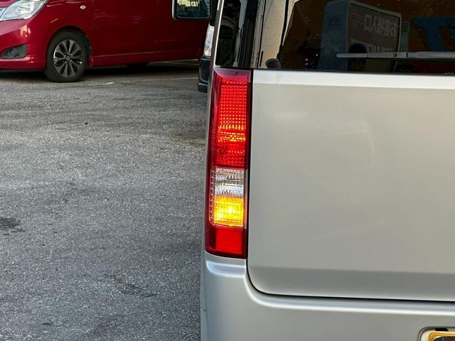 エブリイワゴン JP ユーザー買取車/5速MT/両側スライド/カロッツェリア製ナビ/ブルートゥース接続/ドライブレコーダー/ETC車載器/フルセグ視聴/電動格納ミラー/フルフラット/キーレスエントリー/ドアバイザー(42枚目)