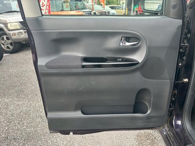 タント カスタムRS SA ユーザー買取車/ターボ搭載/両側電動スライドドア/ケンウッド製ナビ/ブルートゥース接続/バックカメラ/USB端子/HIDヘッドライト/プッシュスタート/スマートキー/フルフラット/キーレスエントリー(65枚目)