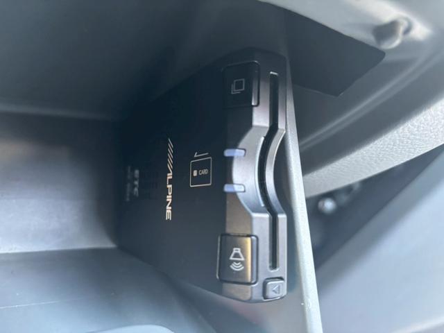 ヴォクシー Z 煌 ユーザー買取車/(12枚目)