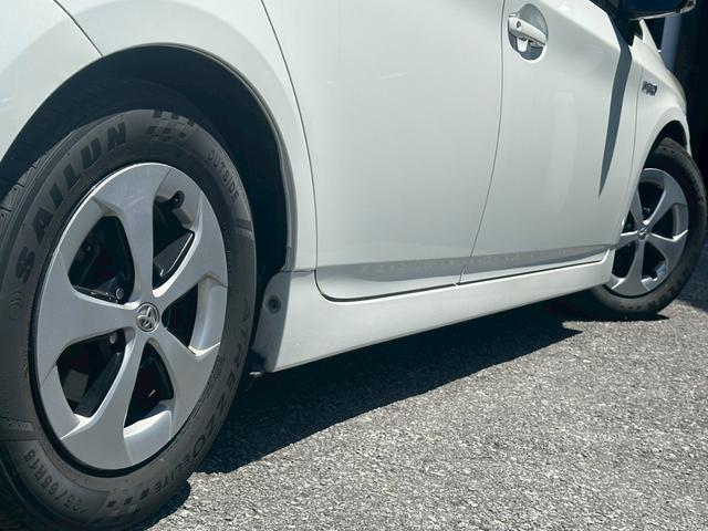 プリウス S ユーザー買取車/後期型/ラルグスタワーバー/純正ナビ/ブルートゥース接続/ワンセグ視聴/ドライブレコーダー/HIDヘッドライト/フルフラット/ETC車載器/プッシュスタート/スマートキー/キーレス(18枚目)