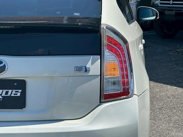 プリウス S ユーザー買取車/後期型/ラルグスタワーバー/純正ナビ/ブルートゥース接続/ワンセグ視聴/ドライブレコーダー/HIDヘッドライト/フルフラット/ETC車載器/プッシュスタート/スマートキー/キーレス(41枚目)