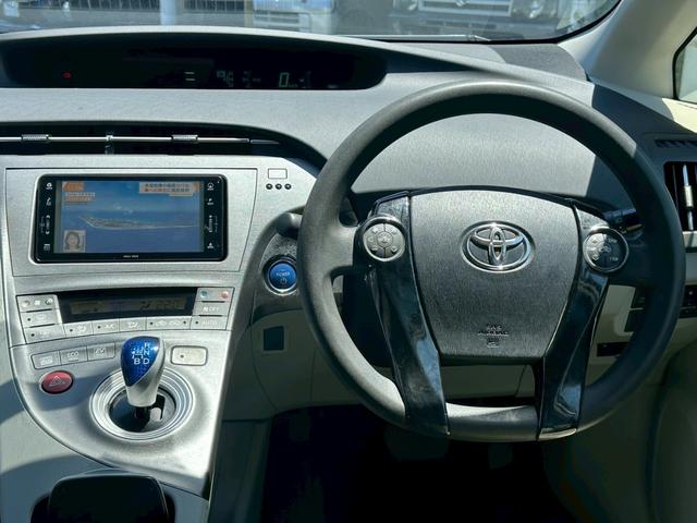 プリウス S ユーザー買取車/後期型/ラルグスタワーバー/純正ナビ/ブルートゥース接続/ワンセグ視聴/ドライブレコーダー/HIDヘッドライト/フルフラット/ETC車載器/プッシュスタート/スマートキー/キーレス(44枚目)