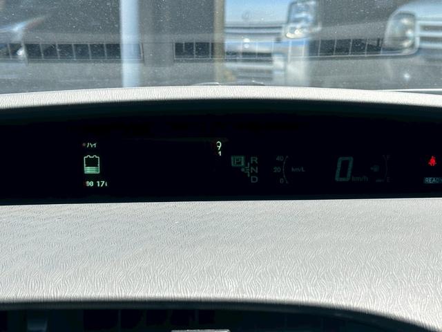 プリウス S ユーザー買取車/後期型/ラルグスタワーバー/純正ナビ/ブルートゥース接続/ワンセグ視聴/ドライブレコーダー/HIDヘッドライト/フルフラット/ETC車載器/プッシュスタート/スマートキー/キーレス(47枚目)