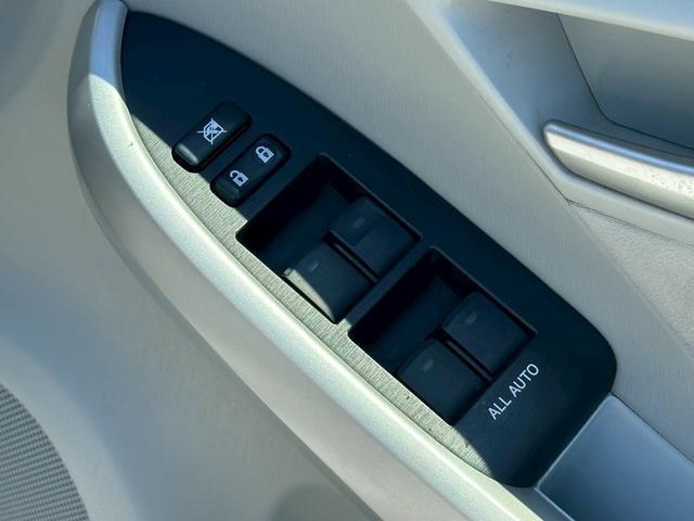 プリウス S ユーザー買取車/後期型/ラルグスタワーバー/純正ナビ/ブルートゥース接続/ワンセグ視聴/ドライブレコーダー/HIDヘッドライト/フルフラット/ETC車載器/プッシュスタート/スマートキー/キーレス(56枚目)