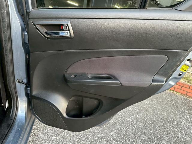 スイフト XG-DJE ユーザー買取車/ケンウッド製ナビ/ブルートゥース接続/プッシュスタート/スマートキー/フルフラット/アイドリングストップ/レベライザー/社外製15インチアルミホイール/ドアバイザー/車検令和9年1月(57枚目)