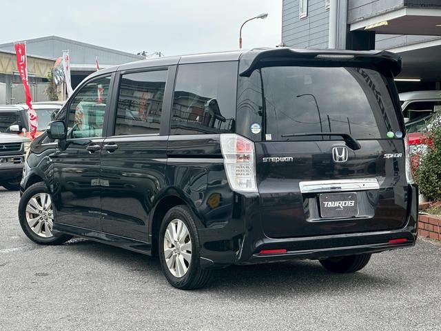 ステップワゴンスパーダ Z ユーザー買取車/両側電動スライドドア/パナソニック製ストラーダナビ/バックカメラ/ビルトイン型ETC車載器/キーレスエントリー/3列目シート/ウォークスルー/HIDヘッドライト/パドルシフト(20枚目)