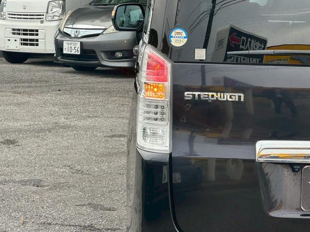 ステップワゴンスパーダ Z ユーザー買取車/両側電動スライドドア/パナソニック製ストラーダナビ/バックカメラ/ビルトイン型ETC車載器/キーレスエントリー/3列目シート/ウォークスルー/HIDヘッドライト/パドルシフト(42枚目)