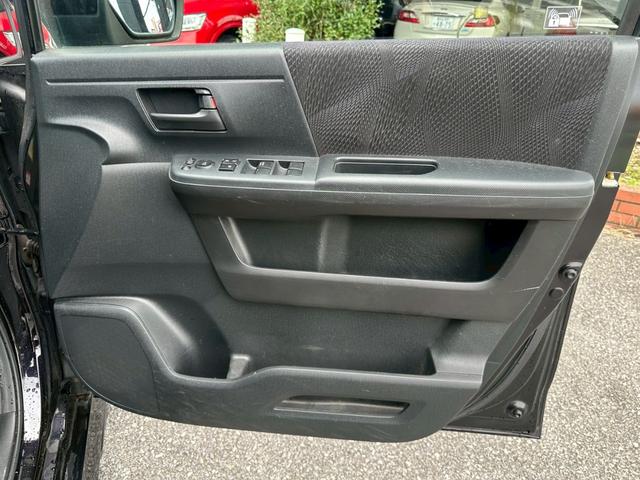 ステップワゴンスパーダ Z ユーザー買取車/両側電動スライドドア/パナソニック製ストラーダナビ/バックカメラ/ビルトイン型ETC車載器/キーレスエントリー/3列目シート/ウォークスルー/HIDヘッドライト/パドルシフト(62枚目)