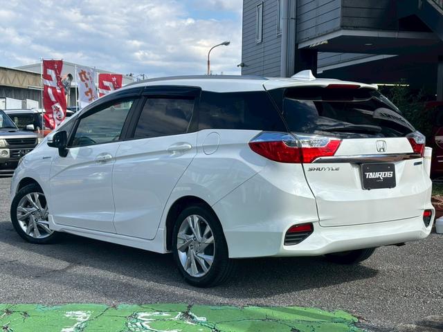 シャトル ハイブリッドZスタイルエディション ユーザー買取車/衝突軽減ブレーキ/ケンウッド製ナビ/ブルートゥース接続/バックカメラ/オートクルーズコントロール/LEDヘッドライト/ハーフレザーシート/プッシュスタート/スマートキー/フルフラット(20枚目)