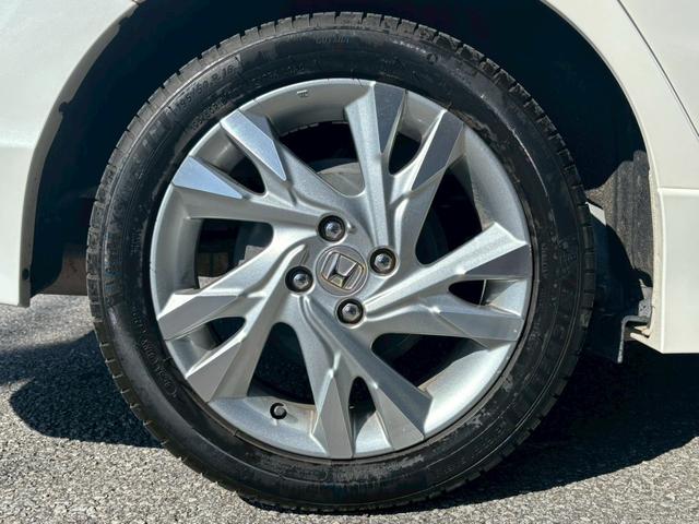 シャトル ハイブリッドZスタイルエディション ユーザー買取車/衝突軽減ブレーキ/ケンウッド製ナビ/ブルートゥース接続/バックカメラ/オートクルーズコントロール/LEDヘッドライト/ハーフレザーシート/プッシュスタート/スマートキー/フルフラット(32枚目)