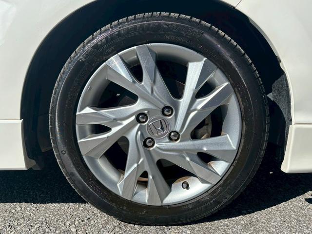 シャトル ハイブリッドZスタイルエディション ユーザー買取車/衝突軽減ブレーキ/ケンウッド製ナビ/ブルートゥース接続/バックカメラ/オートクルーズコントロール/LEDヘッドライト/ハーフレザーシート/プッシュスタート/スマートキー/フルフラット(33枚目)