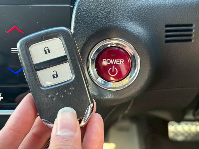 シャトル ハイブリッドZスタイルエディション ユーザー買取車/衝突軽減ブレーキ/ケンウッド製ナビ/ブルートゥース接続/バックカメラ/オートクルーズコントロール/LEDヘッドライト/ハーフレザーシート/プッシュスタート/スマートキー/フルフラット(61枚目)