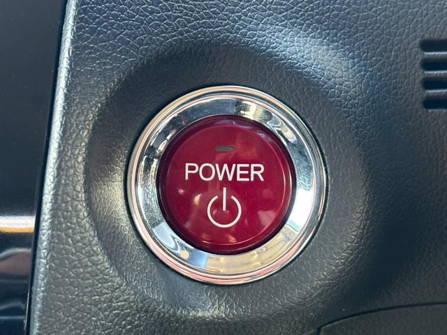 シャトル ハイブリッドZスタイルエディション ユーザー買取車/衝突軽減ブレーキ/ケンウッド製ナビ/ブルートゥース接続/バックカメラ/オートクルーズコントロール/LEDヘッドライト/ハーフレザーシート/プッシュスタート/スマートキー/フルフラット(62枚目)