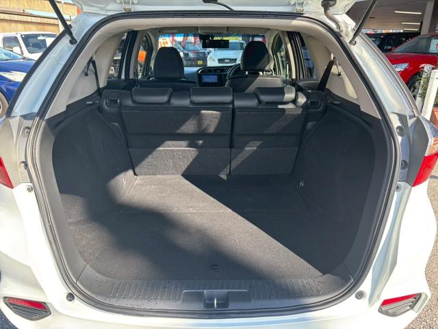 シャトル ハイブリッドZスタイルエディション ユーザー買取車/衝突軽減ブレーキ/ケンウッド製ナビ/ブルートゥース接続/バックカメラ/オートクルーズコントロール/LEDヘッドライト/ハーフレザーシート/プッシュスタート/スマートキー/フルフラット(74枚目)