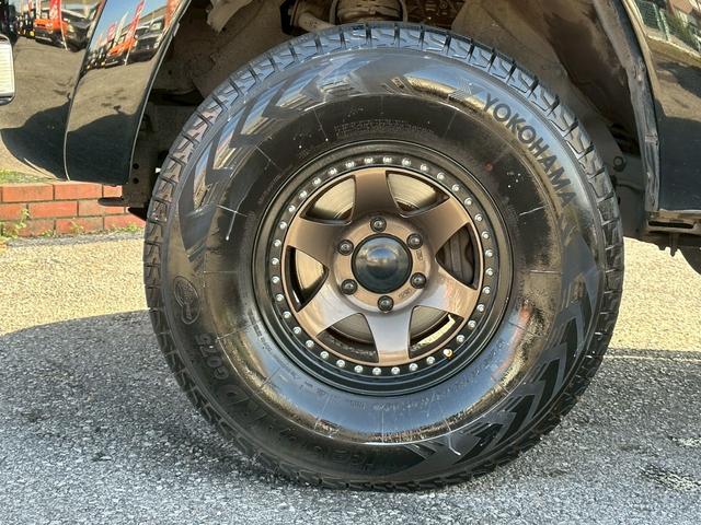 ハイラックスサーフ SSR-G ユーザー買取車/SCS製16インチAW/カロッツェリア製カーオーディオ/ブルートゥース接続/バックカメラ/イカリング型ヘッドライト/リフトアップ/ETC車載器/ドライブレコーダー/フルフラット(32枚目)