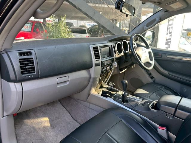 ハイラックスサーフ SSR-G ユーザー買取車/SCS製16インチAW/カロッツェリア製カーオーディオ/ブルートゥース接続/バックカメラ/イカリング型ヘッドライト/リフトアップ/ETC車載器/ドライブレコーダー/フルフラット(64枚目)