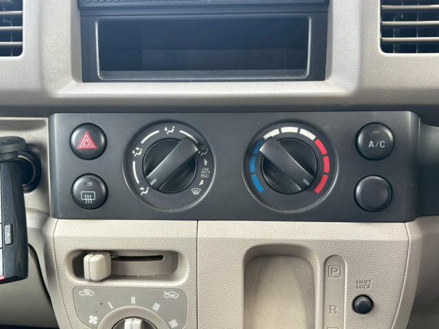 エブリイ ＰＡ　ユーザー買取車／純正オーディオ／両側スライド／ＡＣマニュアルエアコン／レベライザー／ドアバイザー／フルフラット／パワーステアリング（11枚目）