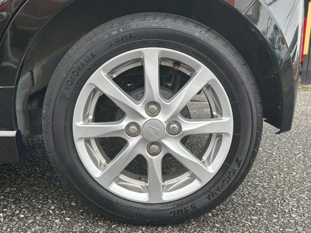 ムーヴ ユーザー買取車/カロッツェリア製ナビ/ブルートゥース接続/ETC車載器/ステアリングリモコン/フルフラット/キーレスエントリー/HIDヘッドライト/フロントフォグランプ/ドアバイザー/純正16インチ(33枚目)