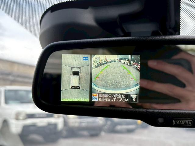 ノート メダリスト　エマージェンシーブレーキパッケージ　ユーザー買取車／全周囲カメラ／衝突軽減ブレーキ／レーンキープアシスト／純正カメラ／ブルートゥース接続／ハーフレザーシート／ドライブレコーダー／フルフラット／ＥＴＣ車載器／プッシュスタート／ＨＩＤライト（12枚目）