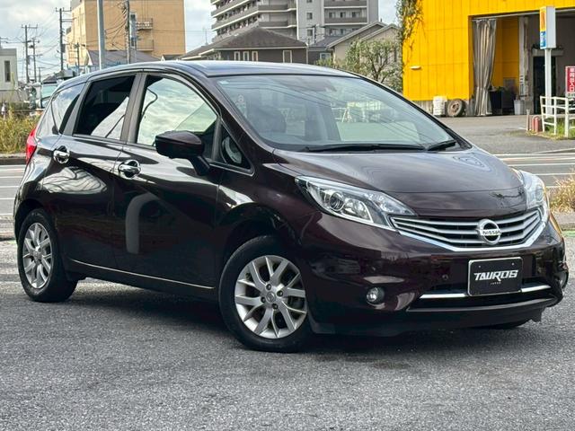 ノート メダリスト　エマージェンシーブレーキパッケージ　ユーザー買取車／全周囲カメラ／衝突軽減ブレーキ／レーンキープアシスト／純正カメラ／ブルートゥース接続／ハーフレザーシート／ドライブレコーダー／フルフラット／ＥＴＣ車載器／プッシュスタート／ＨＩＤライト（16枚目）