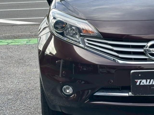 ノート メダリスト　エマージェンシーブレーキパッケージ　ユーザー買取車／全周囲カメラ／衝突軽減ブレーキ／レーンキープアシスト／純正カメラ／ブルートゥース接続／ハーフレザーシート／ドライブレコーダー／フルフラット／ＥＴＣ車載器／プッシュスタート／ＨＩＤライト（23枚目）