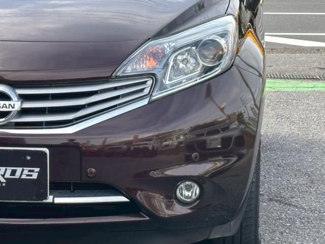 ノート メダリスト　エマージェンシーブレーキパッケージ　ユーザー買取車／全周囲カメラ／衝突軽減ブレーキ／レーンキープアシスト／純正カメラ／ブルートゥース接続／ハーフレザーシート／ドライブレコーダー／フルフラット／ＥＴＣ車載器／プッシュスタート／ＨＩＤライト（24枚目）