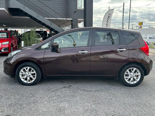 ノート メダリスト　エマージェンシーブレーキパッケージ　ユーザー買取車／全周囲カメラ／衝突軽減ブレーキ／レーンキープアシスト／純正カメラ／ブルートゥース接続／ハーフレザーシート／ドライブレコーダー／フルフラット／ＥＴＣ車載器／プッシュスタート／ＨＩＤライト（31枚目）