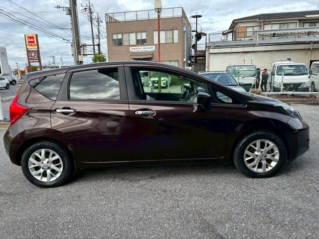 ノート メダリスト　エマージェンシーブレーキパッケージ　ユーザー買取車／全周囲カメラ／衝突軽減ブレーキ／レーンキープアシスト／純正カメラ／ブルートゥース接続／ハーフレザーシート／ドライブレコーダー／フルフラット／ＥＴＣ車載器／プッシュスタート／ＨＩＤライト（34枚目）