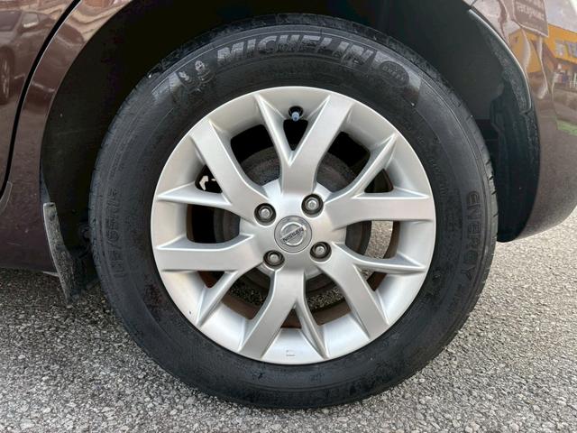 ノート メダリスト　エマージェンシーブレーキパッケージ　ユーザー買取車／全周囲カメラ／衝突軽減ブレーキ／レーンキープアシスト／純正カメラ／ブルートゥース接続／ハーフレザーシート／ドライブレコーダー／フルフラット／ＥＴＣ車載器／プッシュスタート／ＨＩＤライト（35枚目）