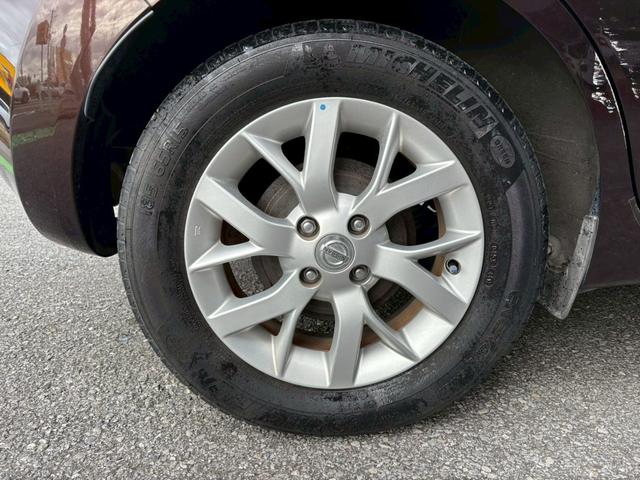 ノート メダリスト　エマージェンシーブレーキパッケージ　ユーザー買取車／全周囲カメラ／衝突軽減ブレーキ／レーンキープアシスト／純正カメラ／ブルートゥース接続／ハーフレザーシート／ドライブレコーダー／フルフラット／ＥＴＣ車載器／プッシュスタート／ＨＩＤライト（36枚目）