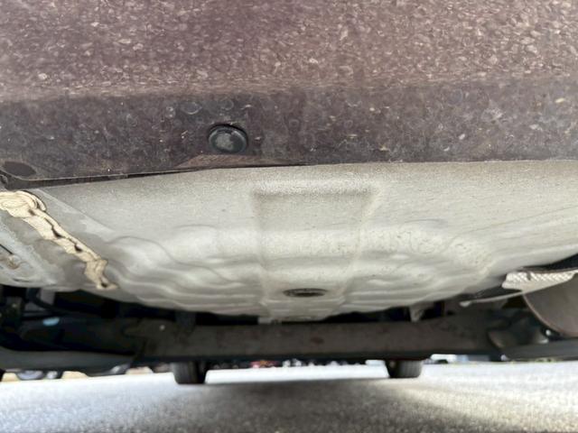 ノート メダリスト　エマージェンシーブレーキパッケージ　ユーザー買取車／全周囲カメラ／衝突軽減ブレーキ／レーンキープアシスト／純正カメラ／ブルートゥース接続／ハーフレザーシート／ドライブレコーダー／フルフラット／ＥＴＣ車載器／プッシュスタート／ＨＩＤライト（45枚目）