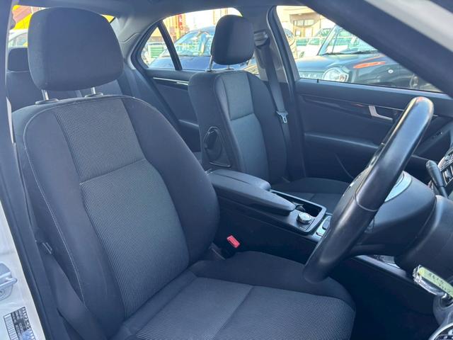 Cクラス C180 ブルーエフィシェンシー ユーザー買取車/ターボ/純正HDDナビ/ブルートゥース接続/オートクルーズコントロール/HIDヘッドライト/ヘッドライトウォッシャー/ETC車載器/オートライト/キーレスエントリー/パワーシート(8枚目)