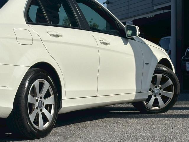Cクラス C180 ブルーエフィシェンシー ユーザー買取車/ターボ/純正HDDナビ/ブルートゥース接続/オートクルーズコントロール/HIDヘッドライト/ヘッドライトウォッシャー/ETC車載器/オートライト/キーレスエントリー/パワーシート(18枚目)