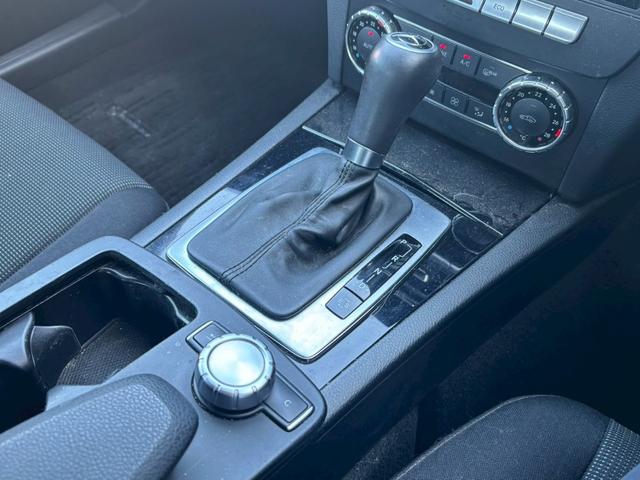 Cクラス C180 ブルーエフィシェンシー ユーザー買取車/ターボ/純正HDDナビ/ブルートゥース接続/オートクルーズコントロール/HIDヘッドライト/ヘッドライトウォッシャー/ETC車載器/オートライト/キーレスエントリー/パワーシート(58枚目)