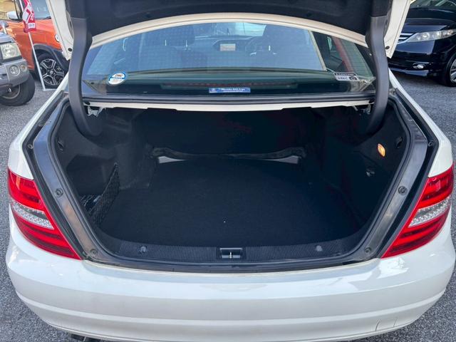 Cクラス C180 ブルーエフィシェンシー ユーザー買取車/ターボ/純正HDDナビ/ブルートゥース接続/オートクルーズコントロール/HIDヘッドライト/ヘッドライトウォッシャー/ETC車載器/オートライト/キーレスエントリー/パワーシート(75枚目)