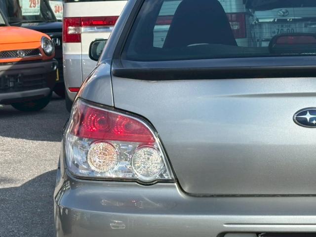 インプレッサ WRX STI Aライン ユーザー買取車/6速MT/RECAROシート/Bremboキャリパー/TRDシフトノブ/社外マフラー/アルパイン製HDDナビ/ETC車載器/ドライブレコーダー/キーレスエントリー/HIDヘッドライト(40枚目)